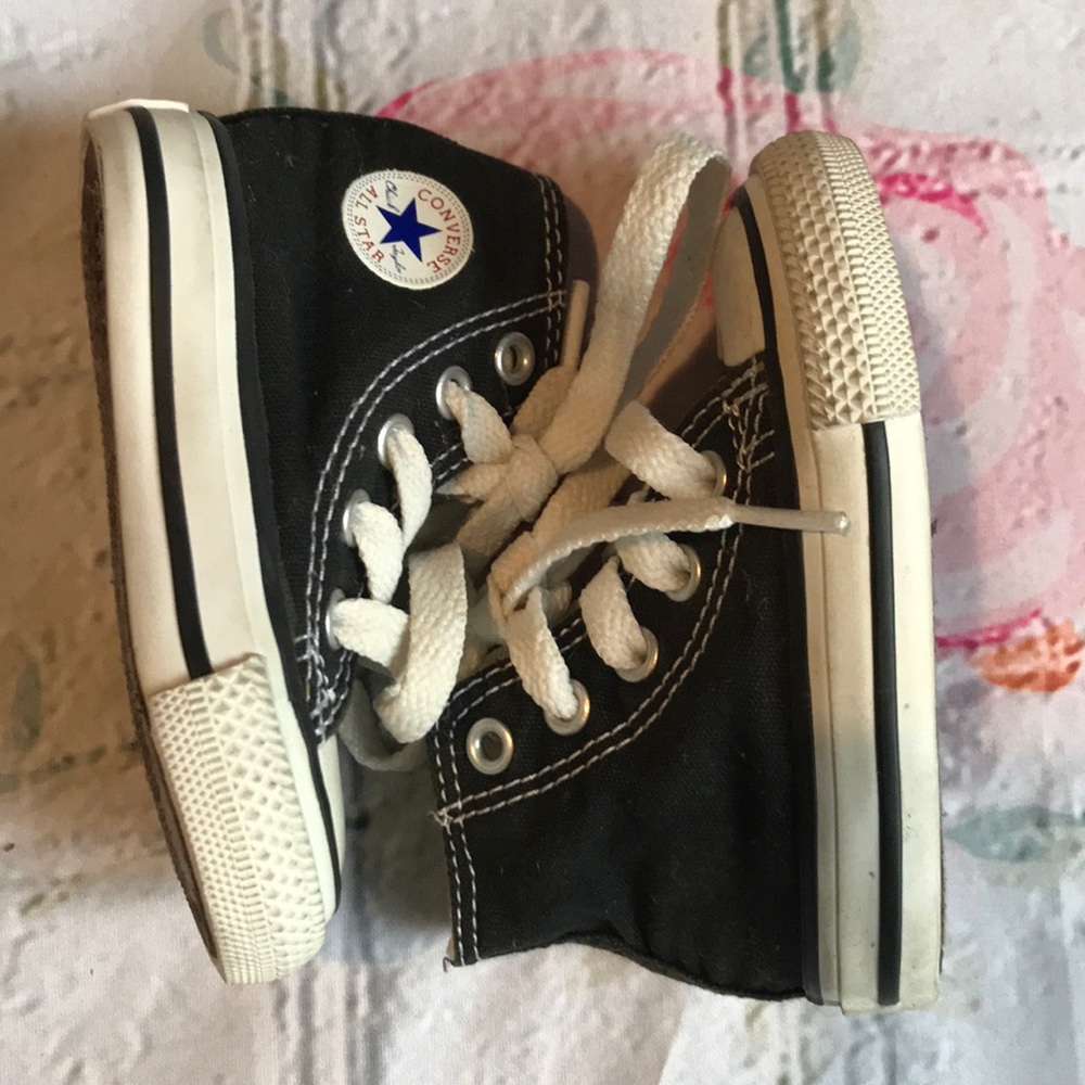 Black high top converse